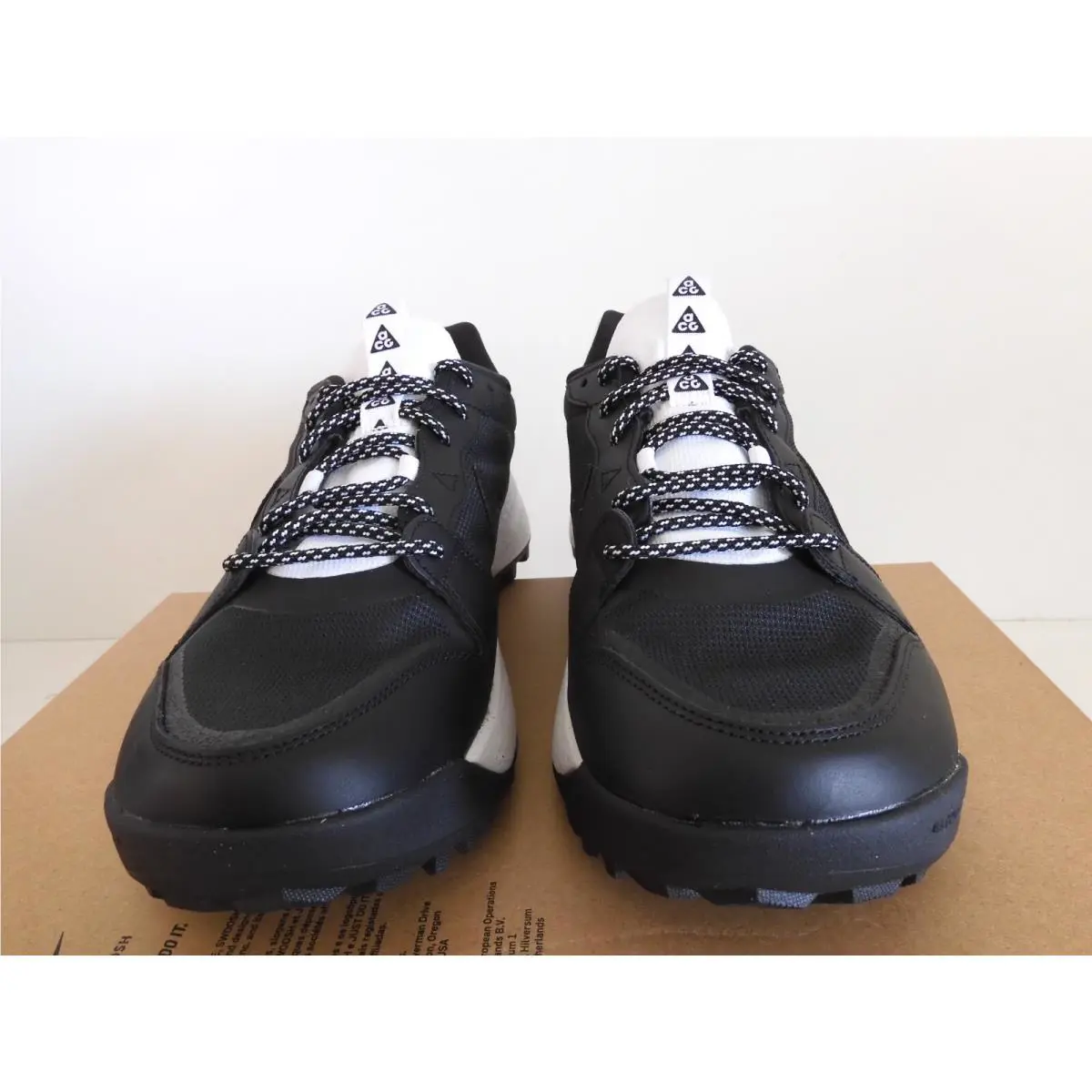 Nike shoes - Nike ACG Lowcate - ACG Lowcate - DX2256-001 - Black 1