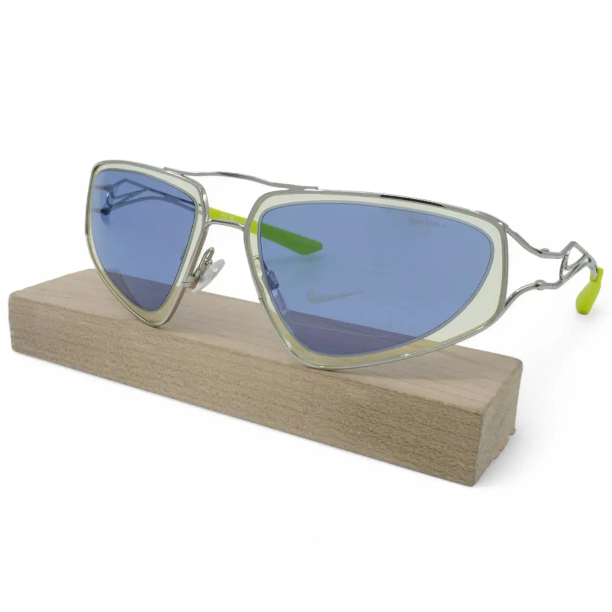EV2408-041 Unisex Nike Viel Sunglasses