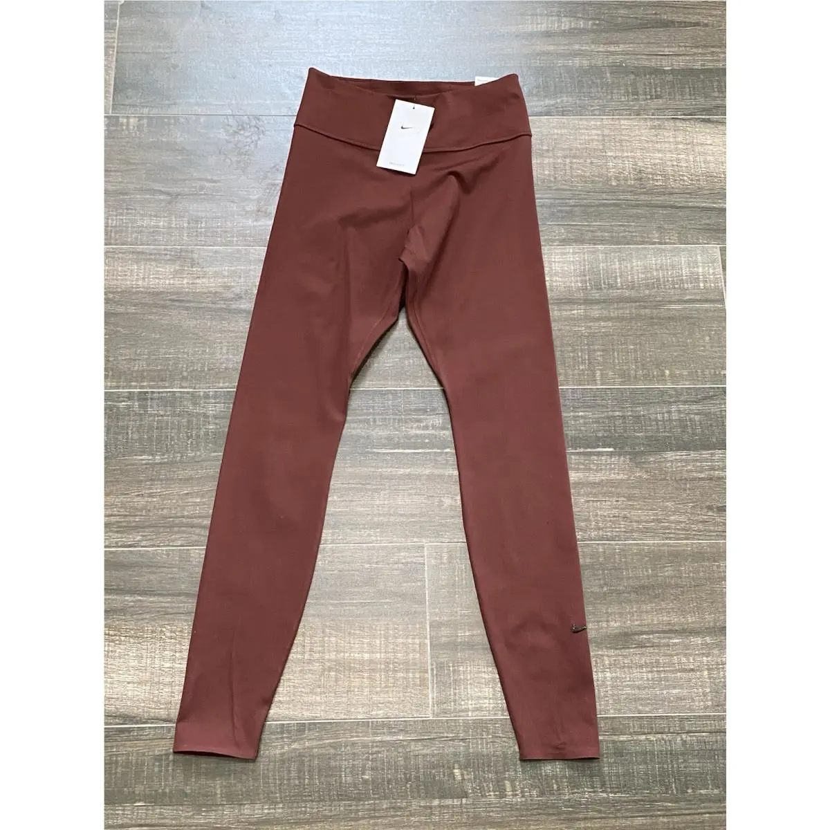 Nike clothing - Brown 1