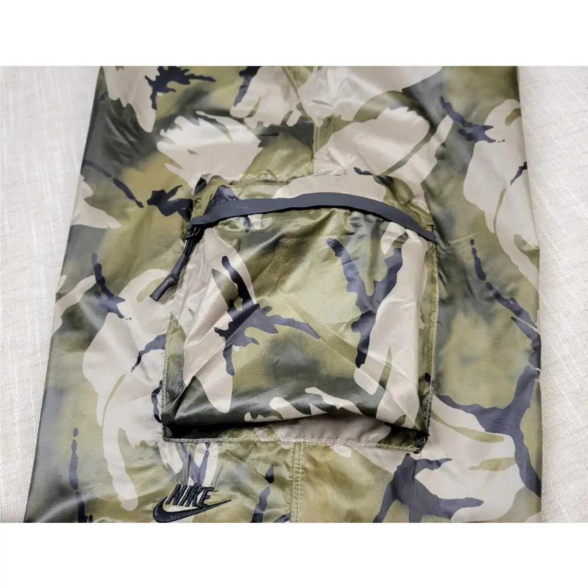 Nike clothing - Nike Tech Pack - Tech Pack - DV4470 351 - Green Black Camo 8