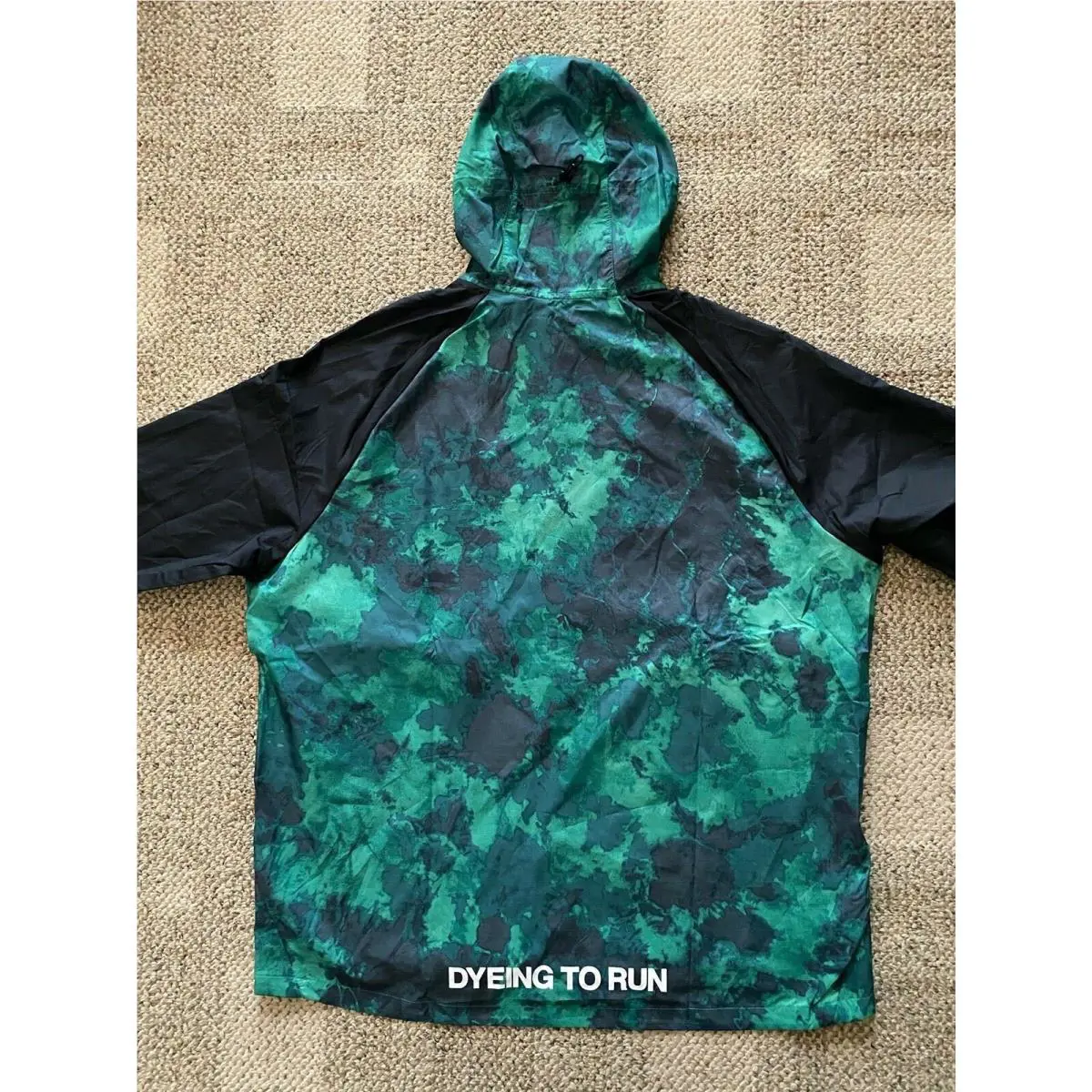 Nike clothing - Green (UPC: 194272355170) 2