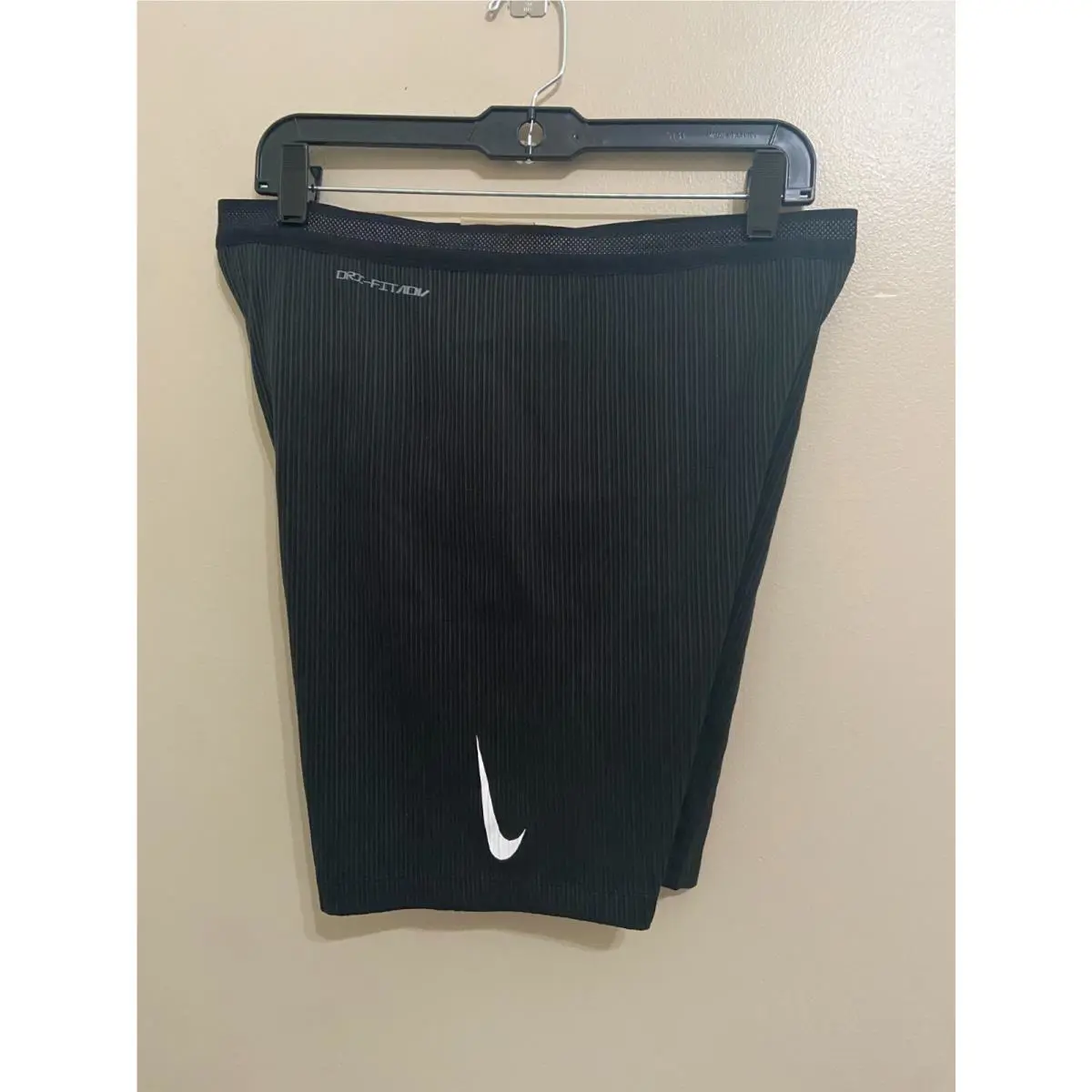 Nike clothing - AeroSwift - AeroSwift - DA1429010 - Black (UPC: 194502854275) 5