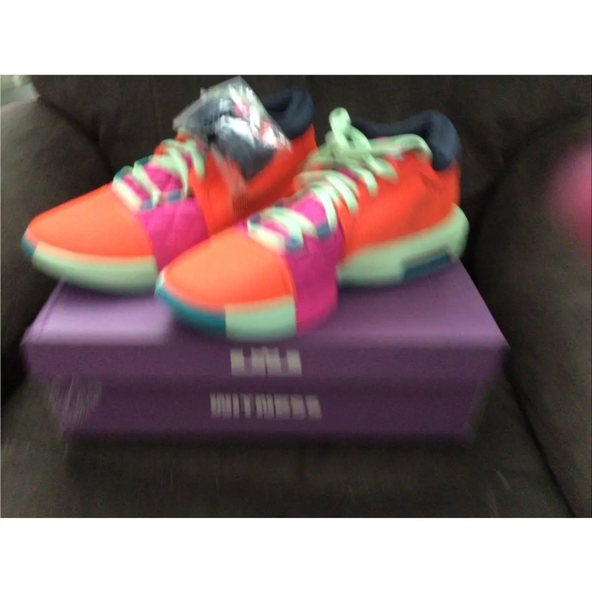 Size 10 Nike Lebron Witness 8 Viii Total Orange Laser Fuchsia