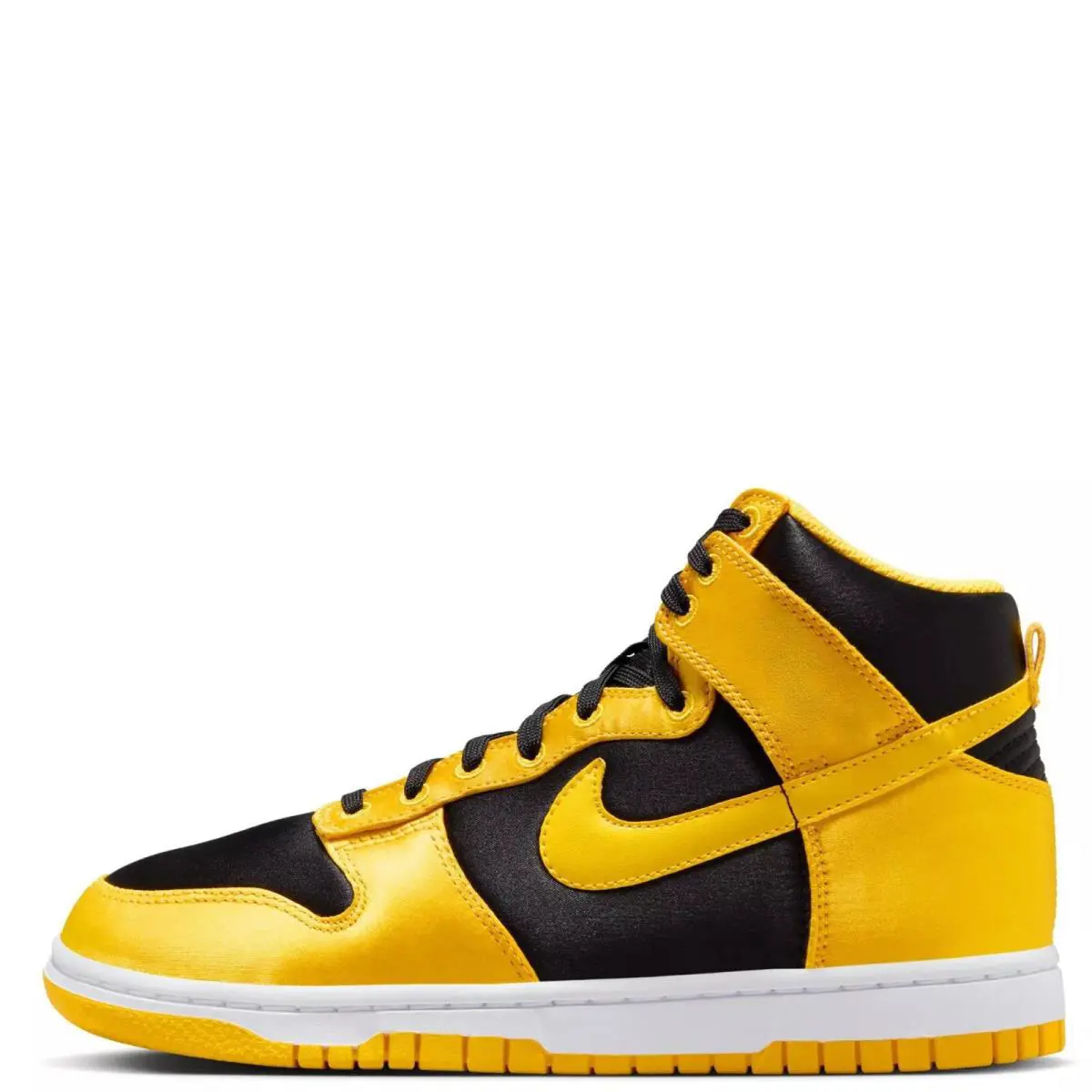 Nike Dunk High Womens Satin High Top Size 6 FN4216-001
