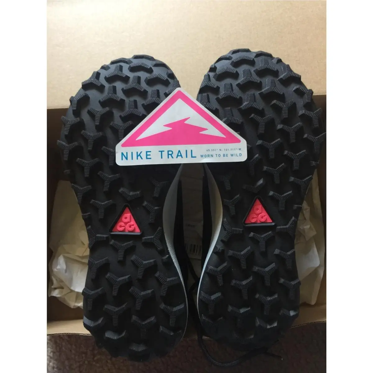 Nike shoes - Nike ACG Lowcate - ACG Lowcate - DR1030-001 - Black, Manufacturer: Black/Black/Wolf Grey 5