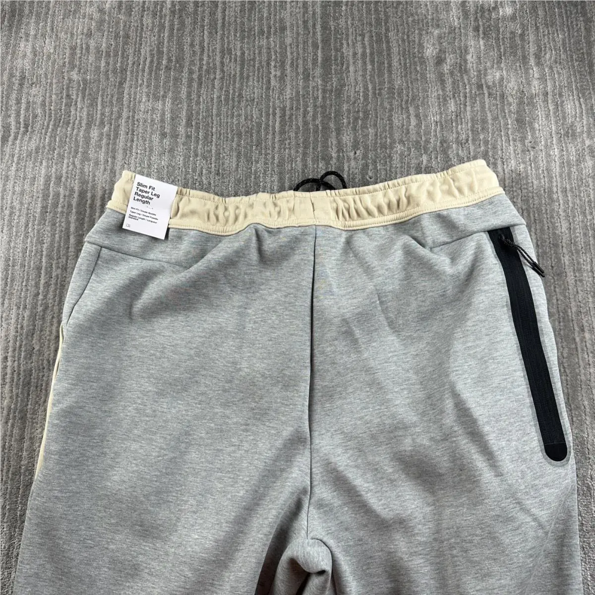 Nike clothing - CU4495 064 - Beige (UPC: 196151925238) 2