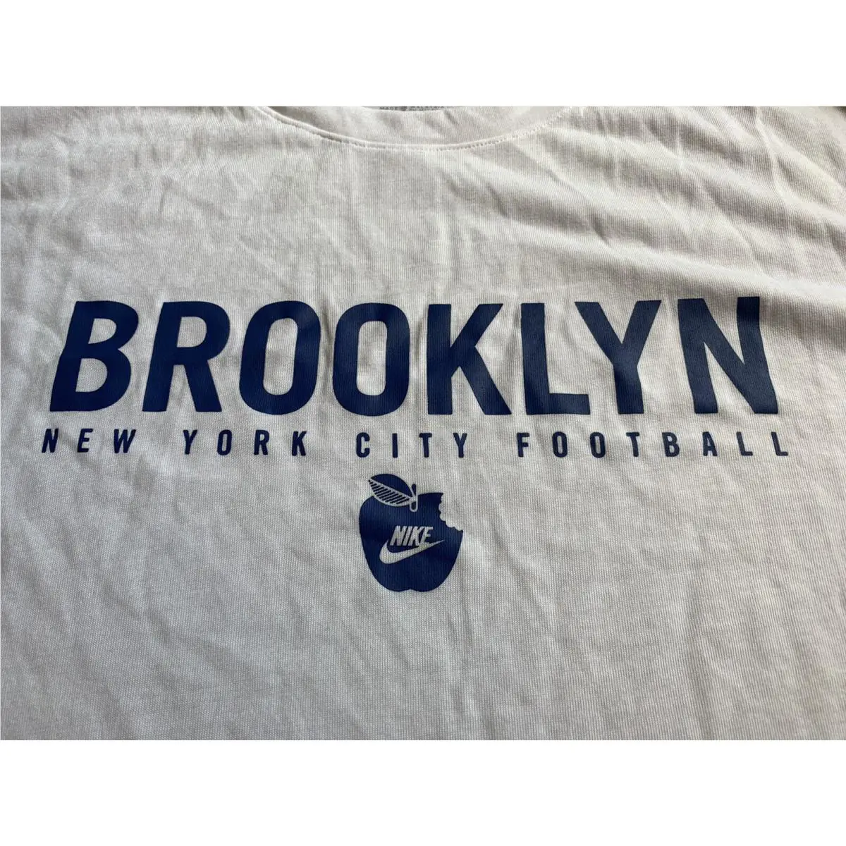 Nike clothing - Nike AT6644-101 - White (UPC: 0193150498626) 3