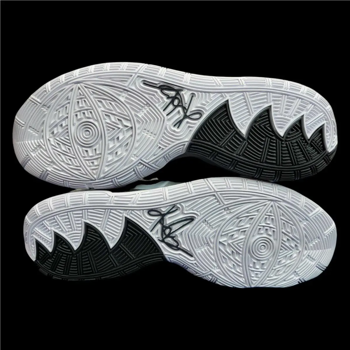 Nike shoes - CW4142-101 - CW4142-101 - White & Black 2