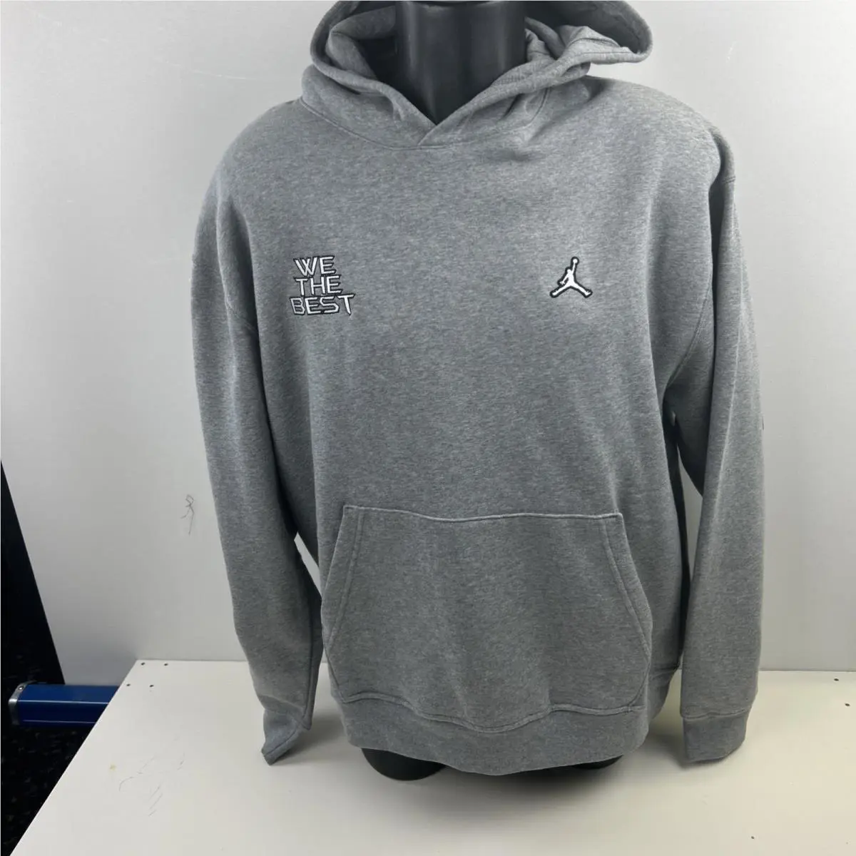 Nike clothing - Gray (UPC: 0195871657191) 0