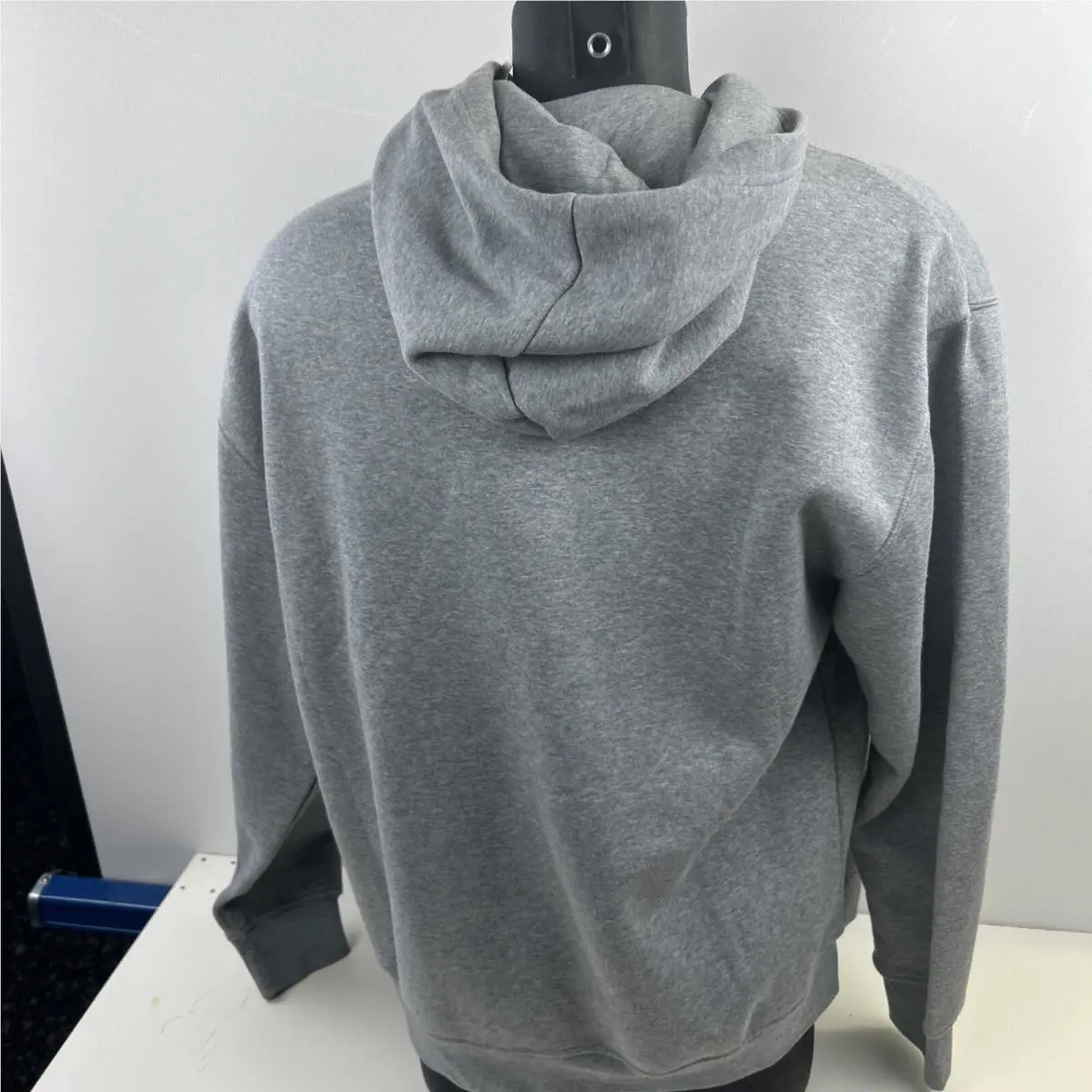 Nike clothing - Gray (UPC: 0195871657191) 5