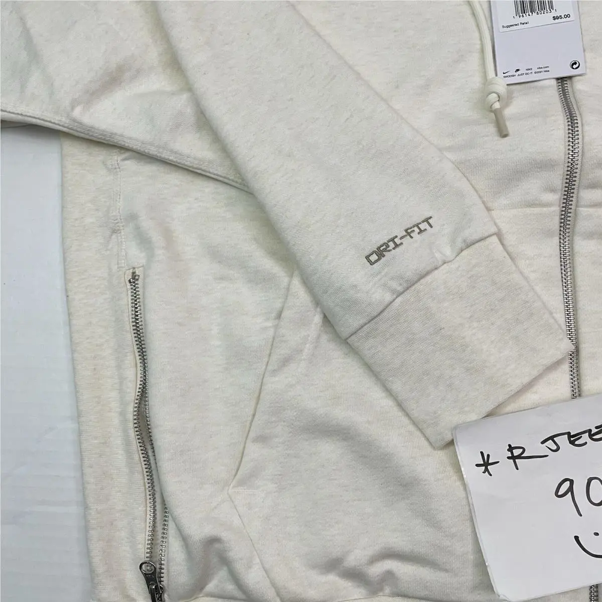 Nike clothing - DN7712-027 - DN7712-027 - Beige 5