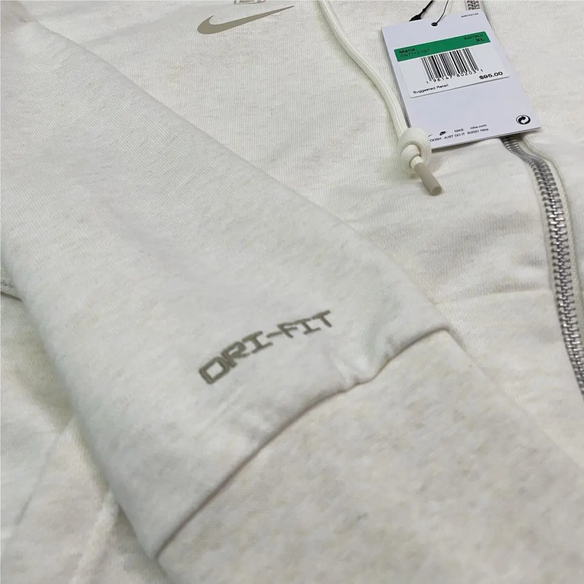 Nike clothing - DN7712-027 - DN7712-027 - Beige 6