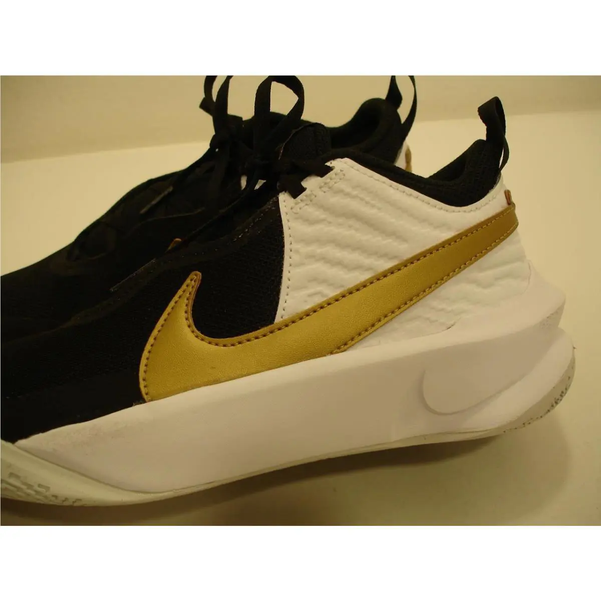 Nike shoes - Nike Team Hustle D10 - Team Hustle - Black, Manufacturer: Black Metallic Gold 2