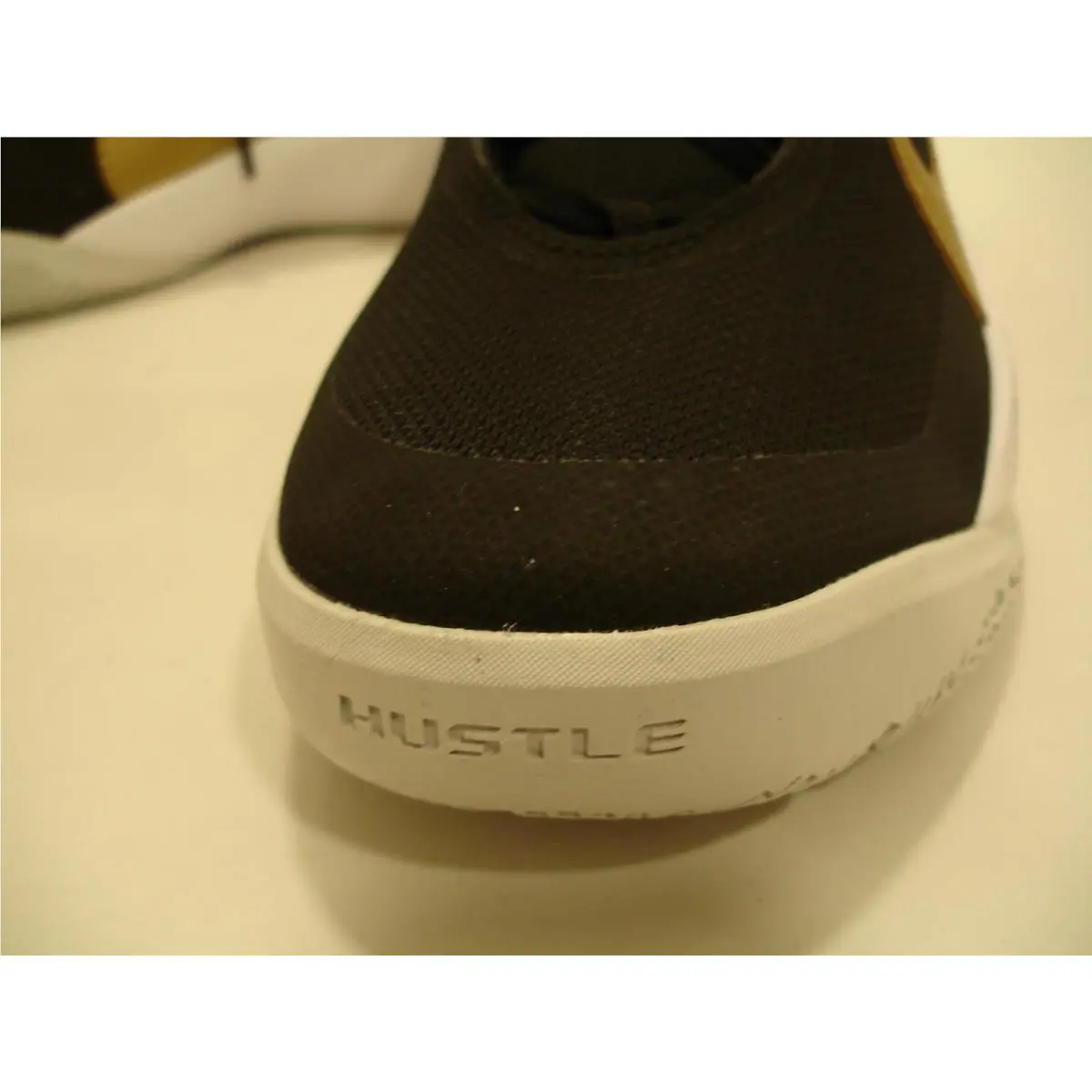 Nike shoes - Nike Team Hustle D10 - Team Hustle - Black, Manufacturer: Black Metallic Gold 3