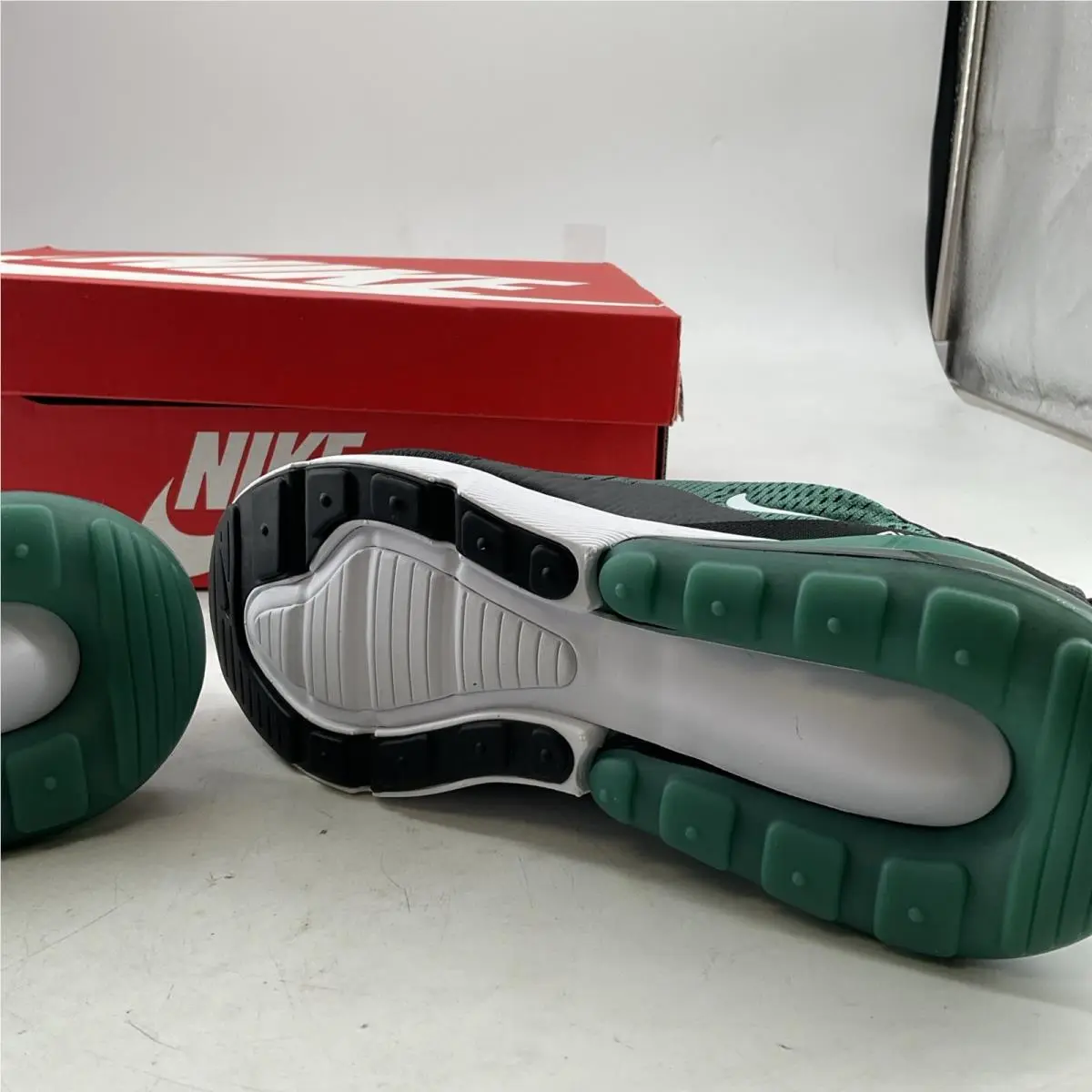 Nike shoes - Nike Air Max 270 - Air Max - CV9645-600 - Evergreen 8