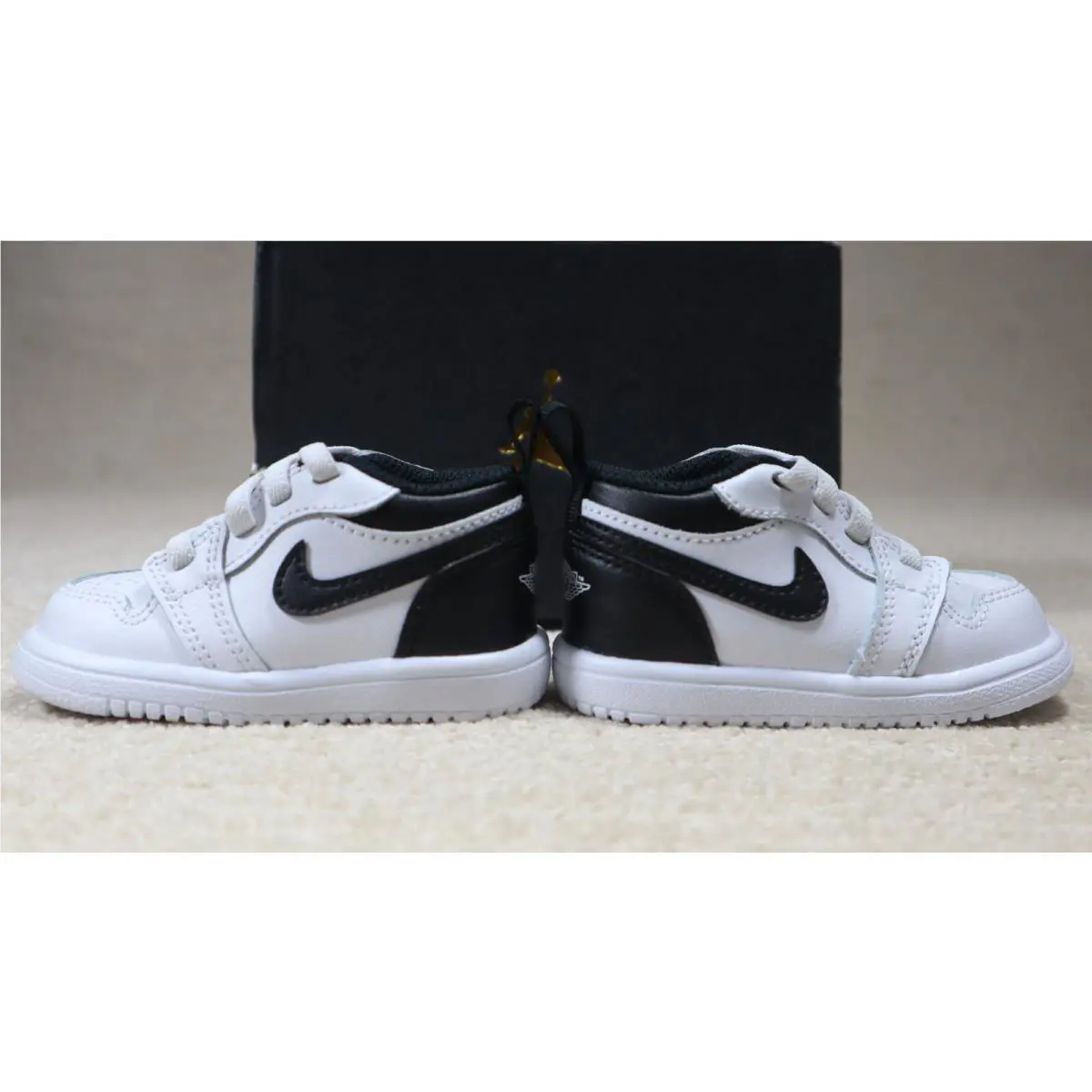 Nike shoes - Air Jordan 1 - Air - White 0