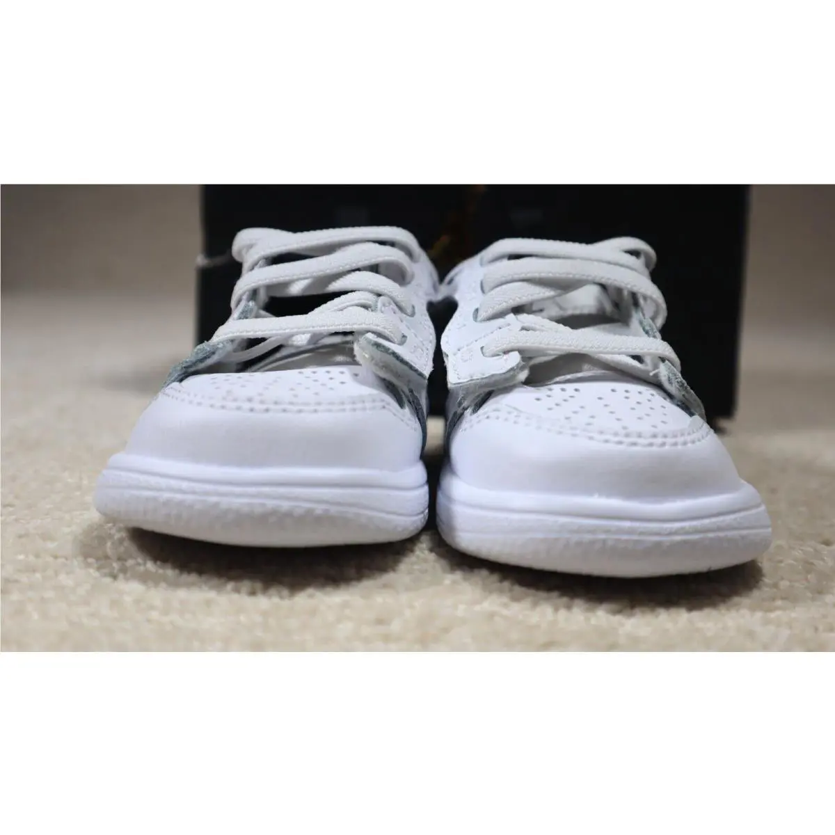 Nike shoes - Air Jordan 1 - Air - White 3