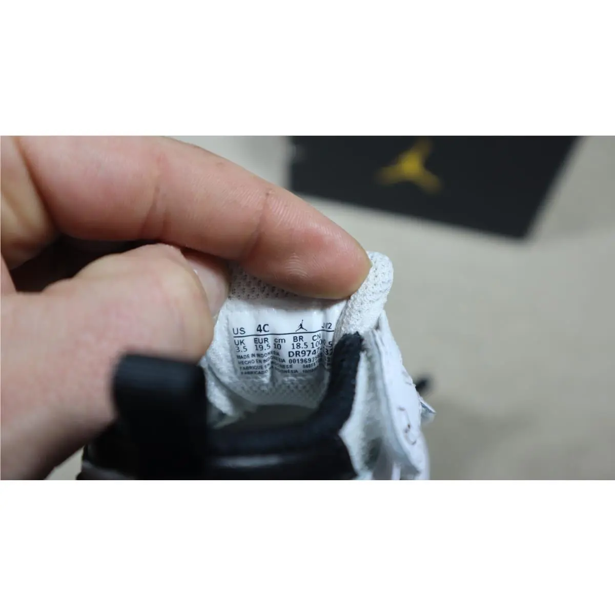 Nike shoes - Air Jordan 1 - Air - White 5