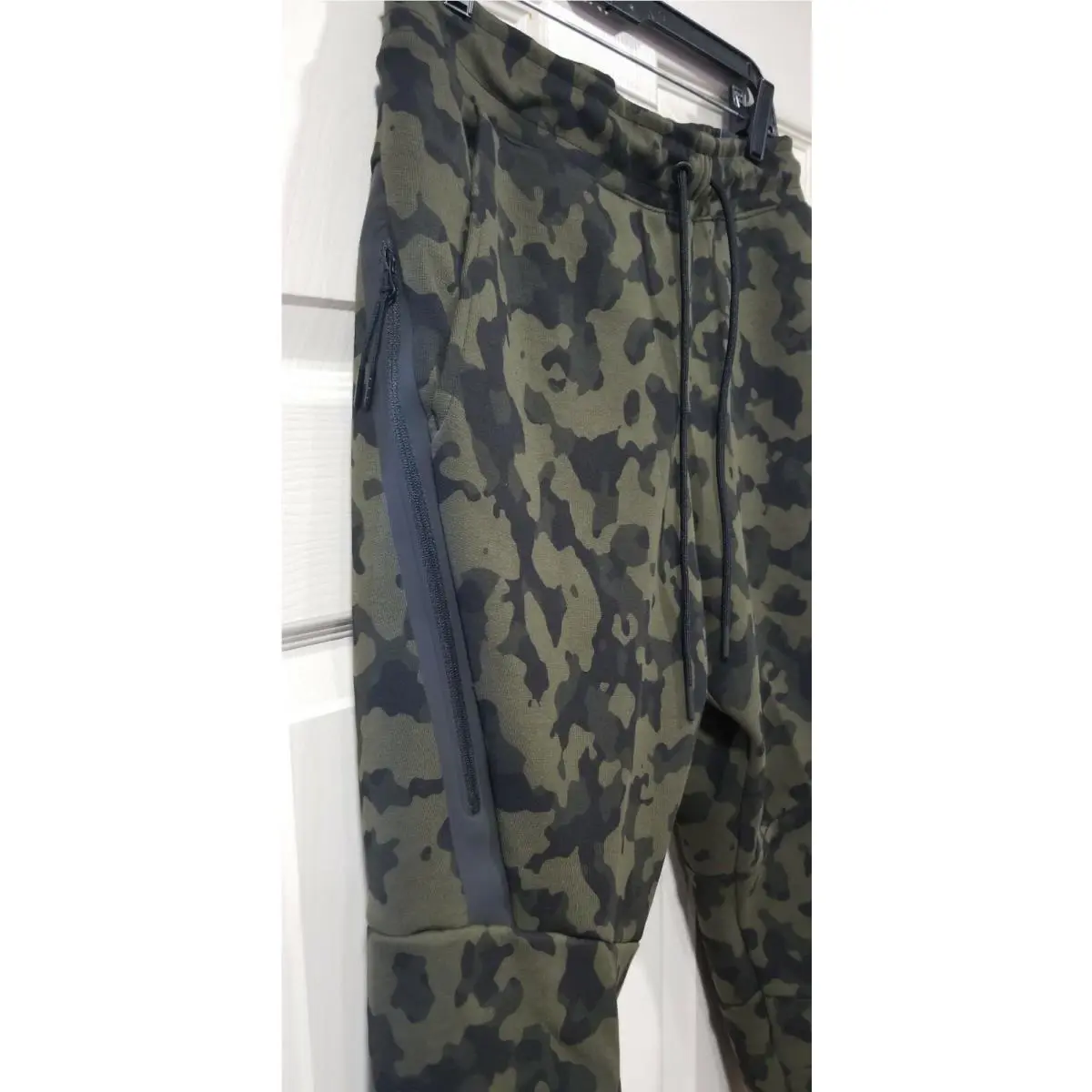 Nike clothing - CJ5981-010 - CJ5981-010 - green camo (UPC: 193154984446) 3
