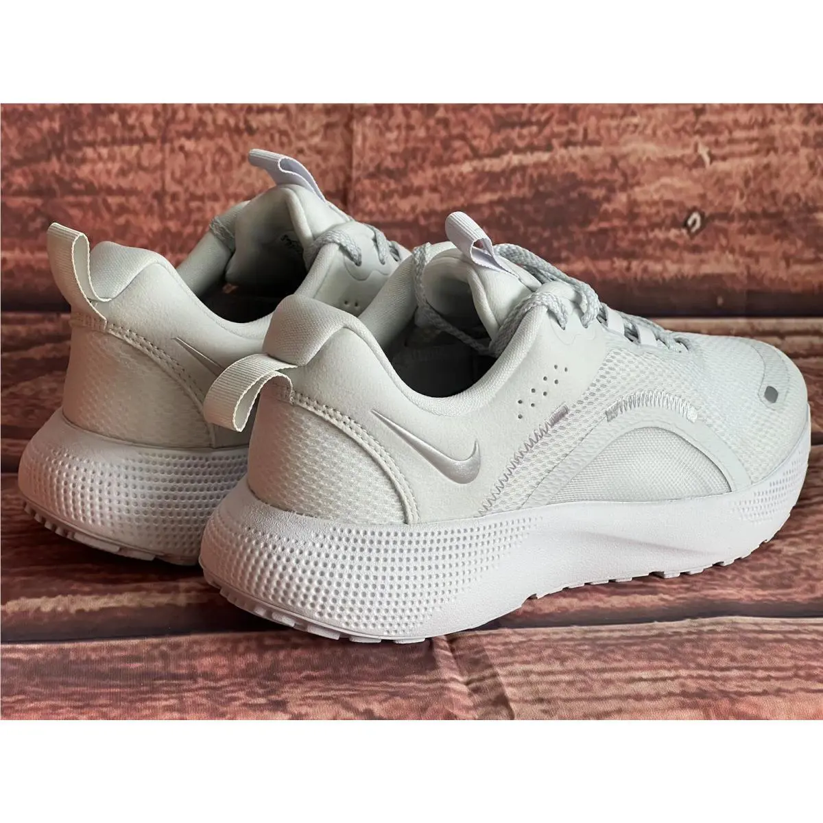 Nike shoes - Nike React Escape - React Escape - DJ9976-101 - White 2