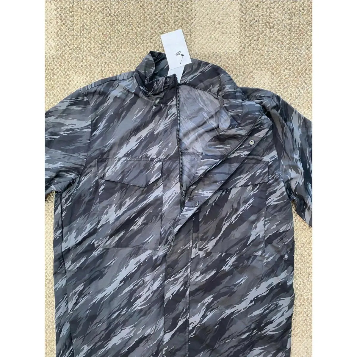 Nike clothing - M65 - Black (UPC: 195238947026) 1