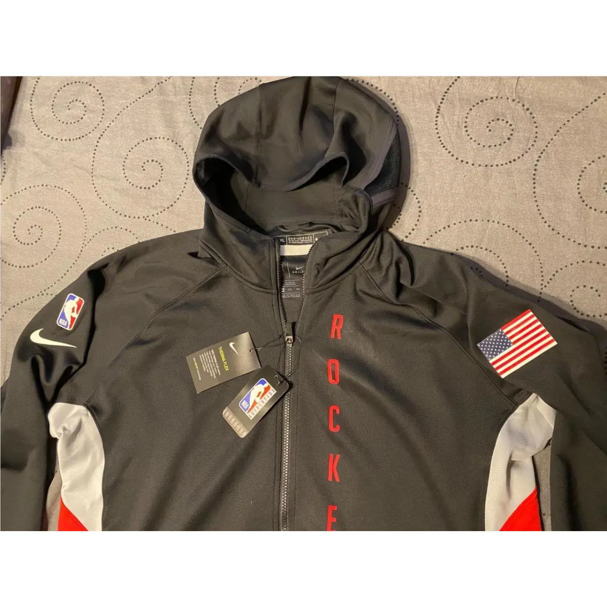 Nike clothing - BLACK (UPC: 193153259576) 0