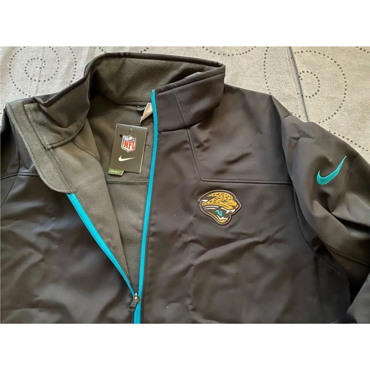Nike clothing - DARK GRAY (UPC: 888412488193) 1