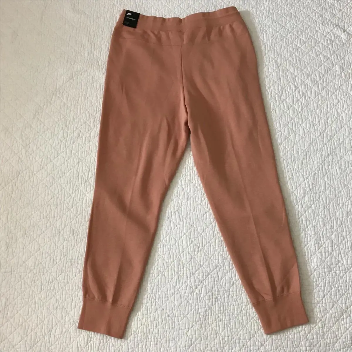 Nike clothing - Pink (UPC: 192502706587) 4