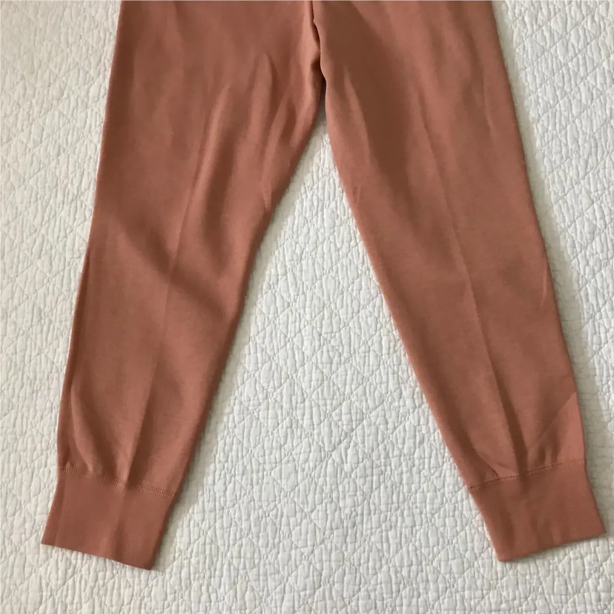 Nike clothing - Pink (UPC: 192502706587) 5
