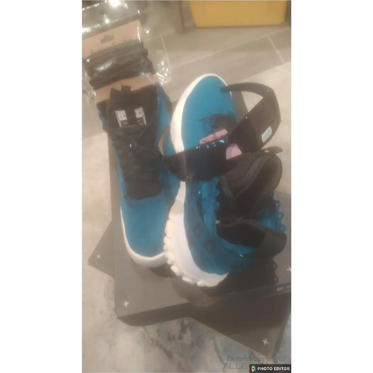 Nike shoes - GREEN ABYSS-LOOKS BLUE (UPC: 192501328223) 0