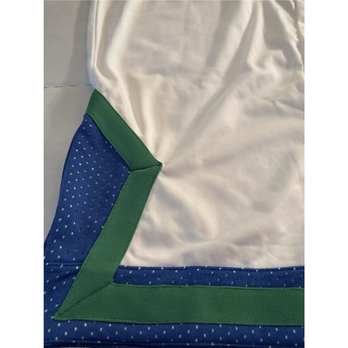 Nike clothing - Nike 2003 - 137047 - White (UPC: 826220567334) 7
