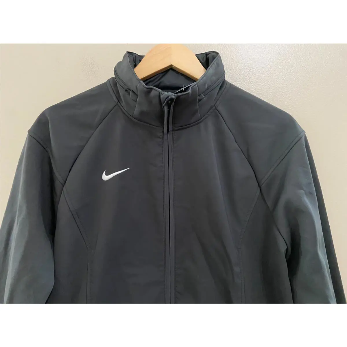 Nike clothing - Sphere - Sphere - Gray (UPC: 0194272838475) 0