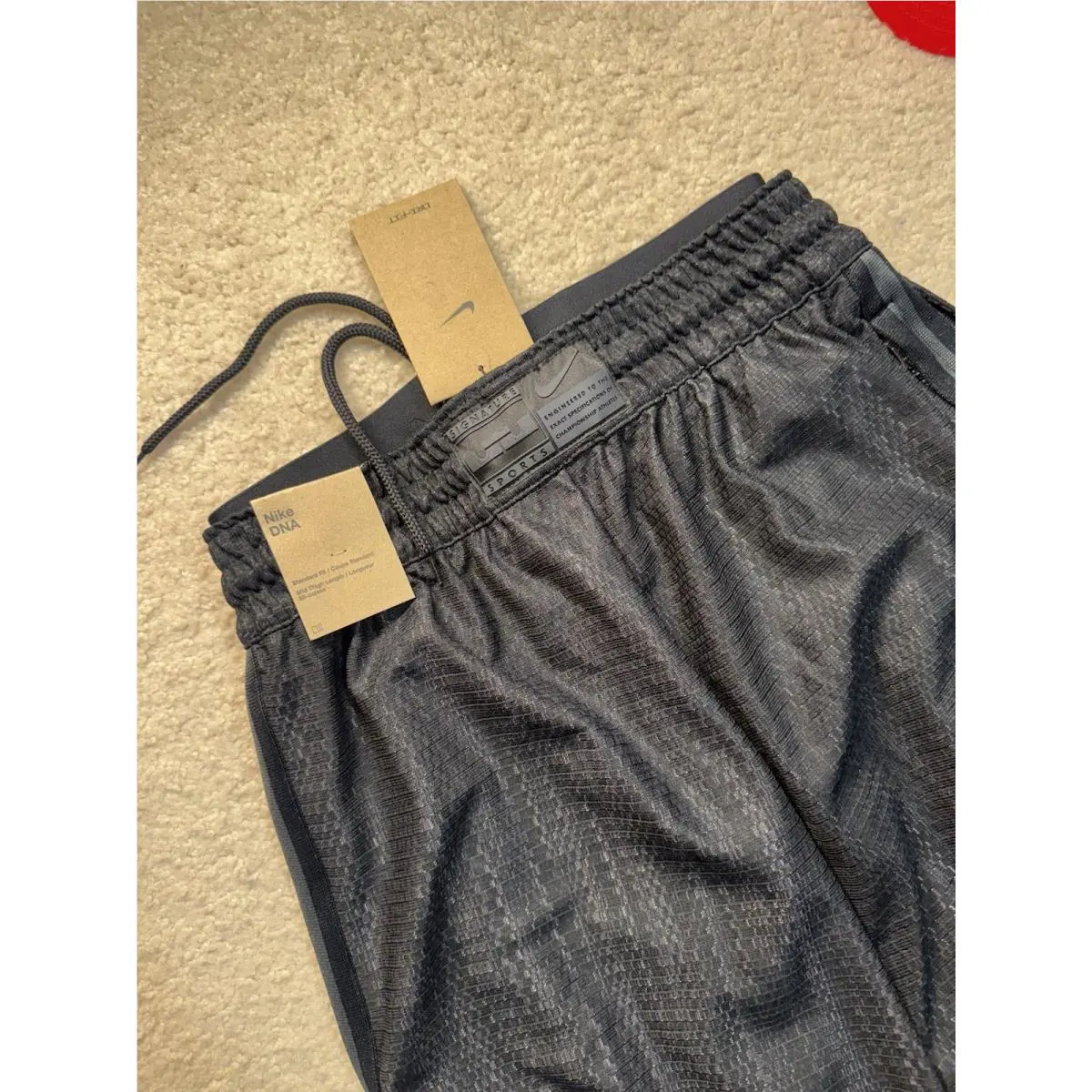 Nike clothing - LeBron DNA Men`s 6