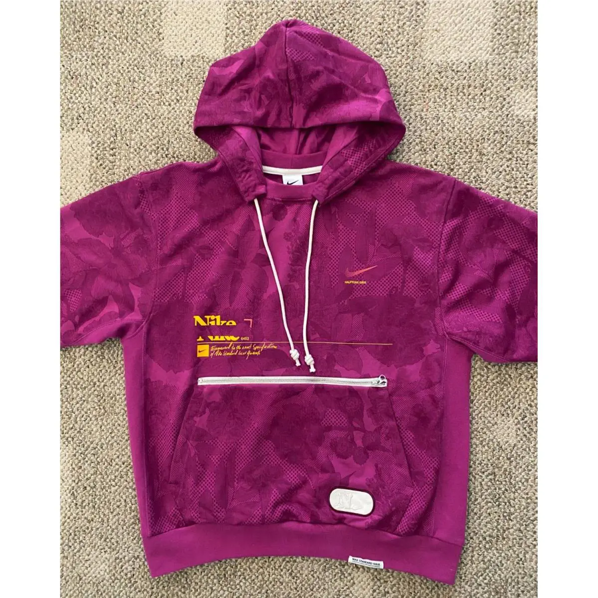 Nike clothing - Pink (UPC: 195871036545) 0