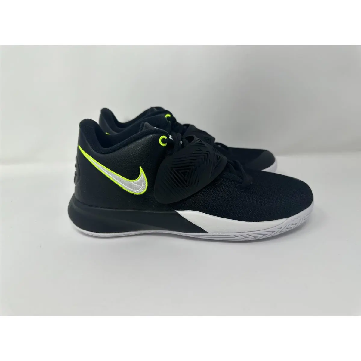 Nike shoes - Nike Kyrie Flytrap - Kyrie Flytrap - Black (UPC: 193152378483) 1