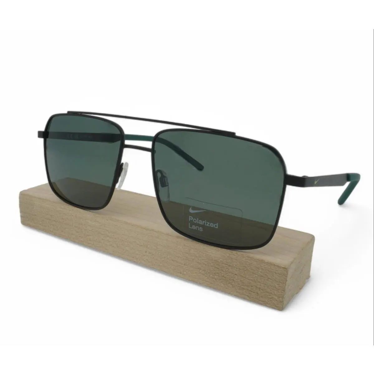 IB3675X-010 Unisex Nike Traveler Strike P Polarized Sunglasses - Frame: Matte Black
