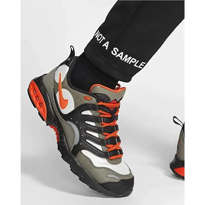 Nike clothing - Blue (UPC: 193146276665) 1