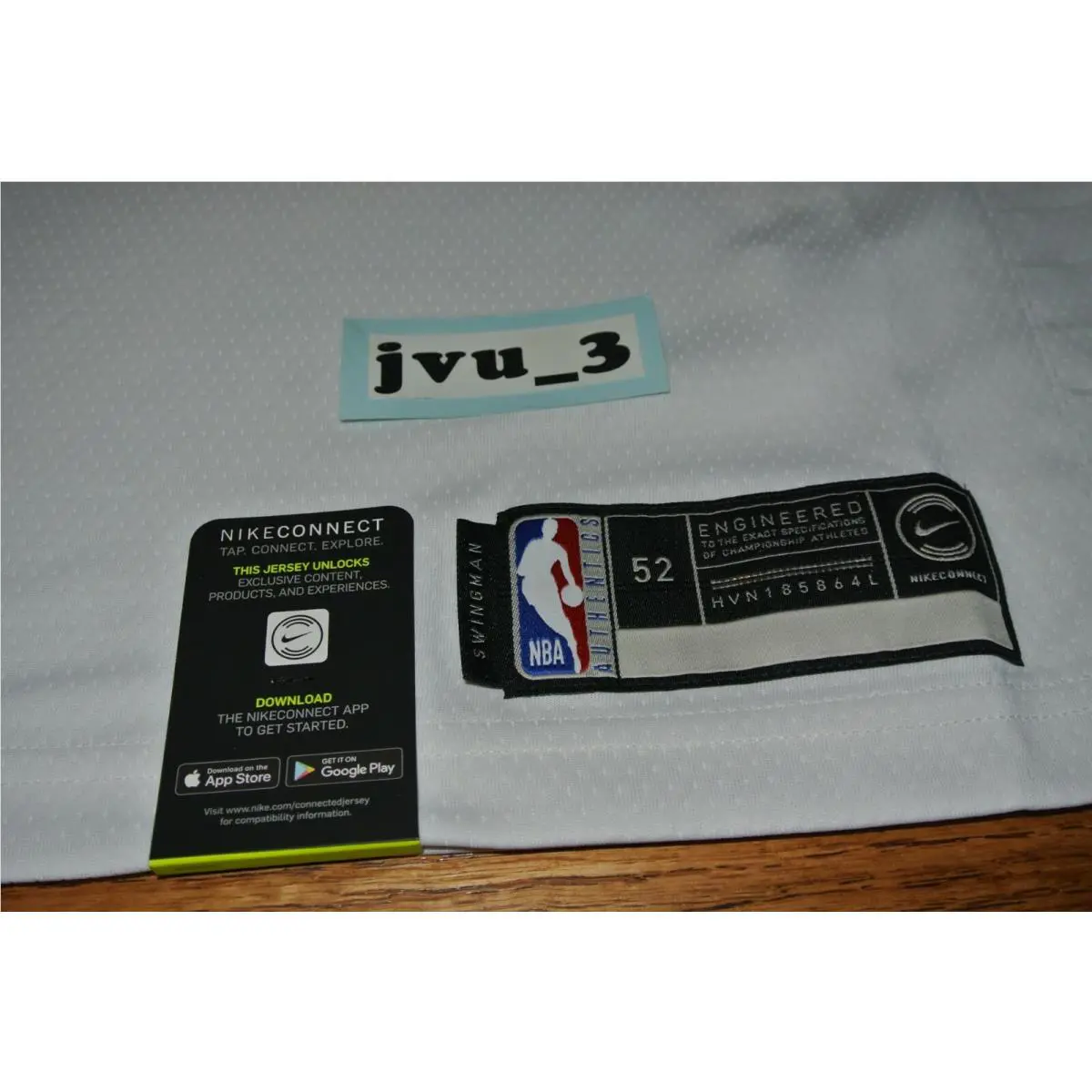 Nike clothing - White (UPC: 0888412602391) 5
