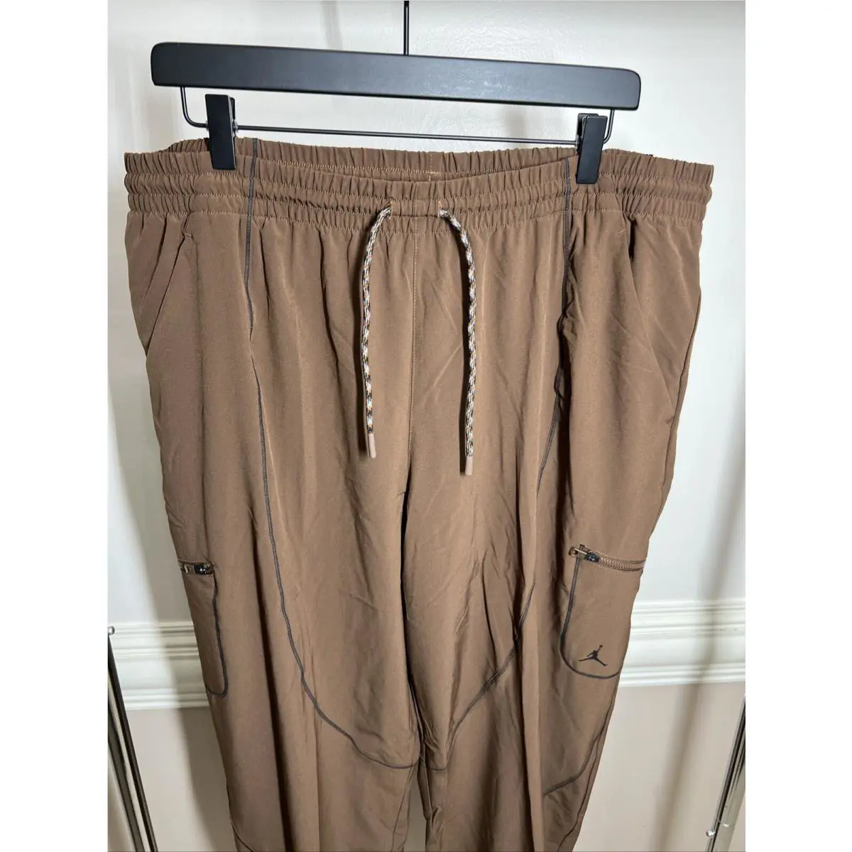 Nike clothing - Brown 1