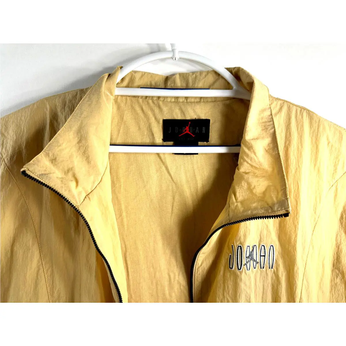 Nike clothing - NIKE JORDAN - Brown (UPC: 195871671548) 4