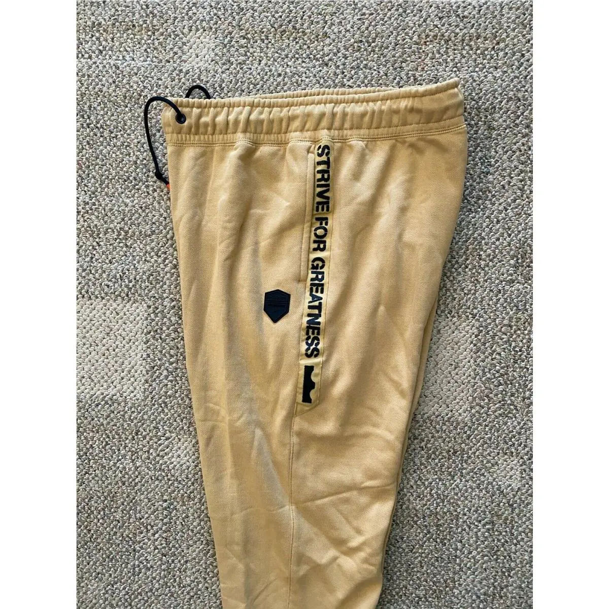 Nike clothing - Gold/Black (UPC: 193151057006) 3