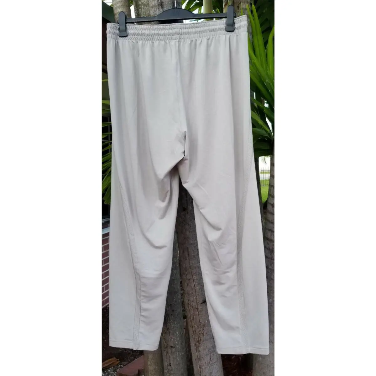 Nike clothing - Gray (UPC: 884726527269) 3