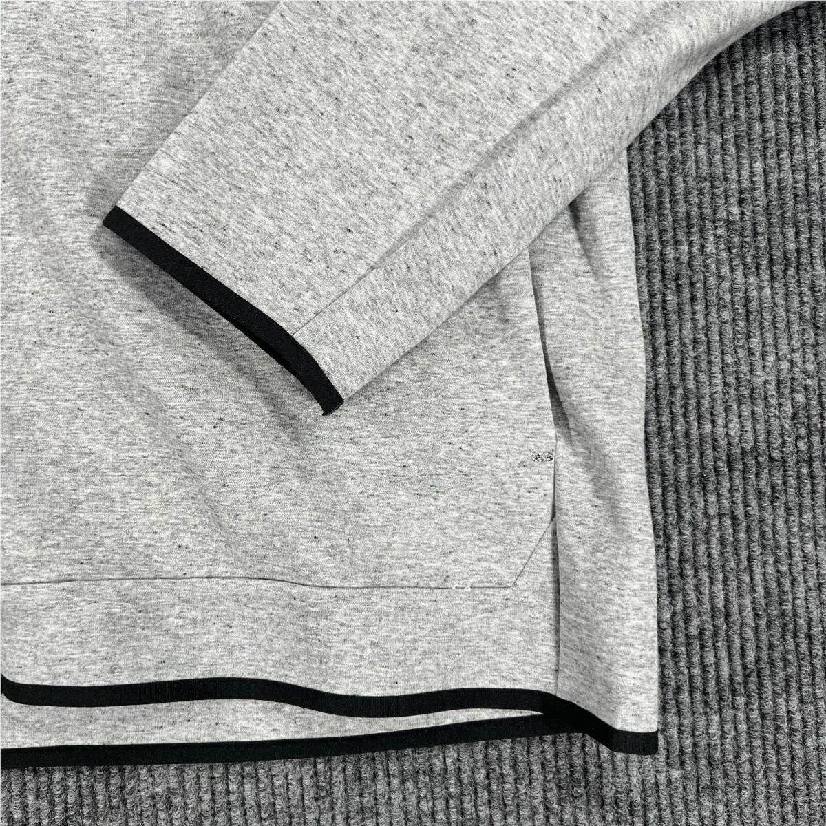 Nike clothing - Gray 2