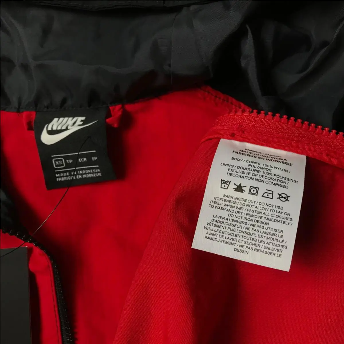 Nike clothing - Air Anorak - Air Anorak - Black/Red 6
