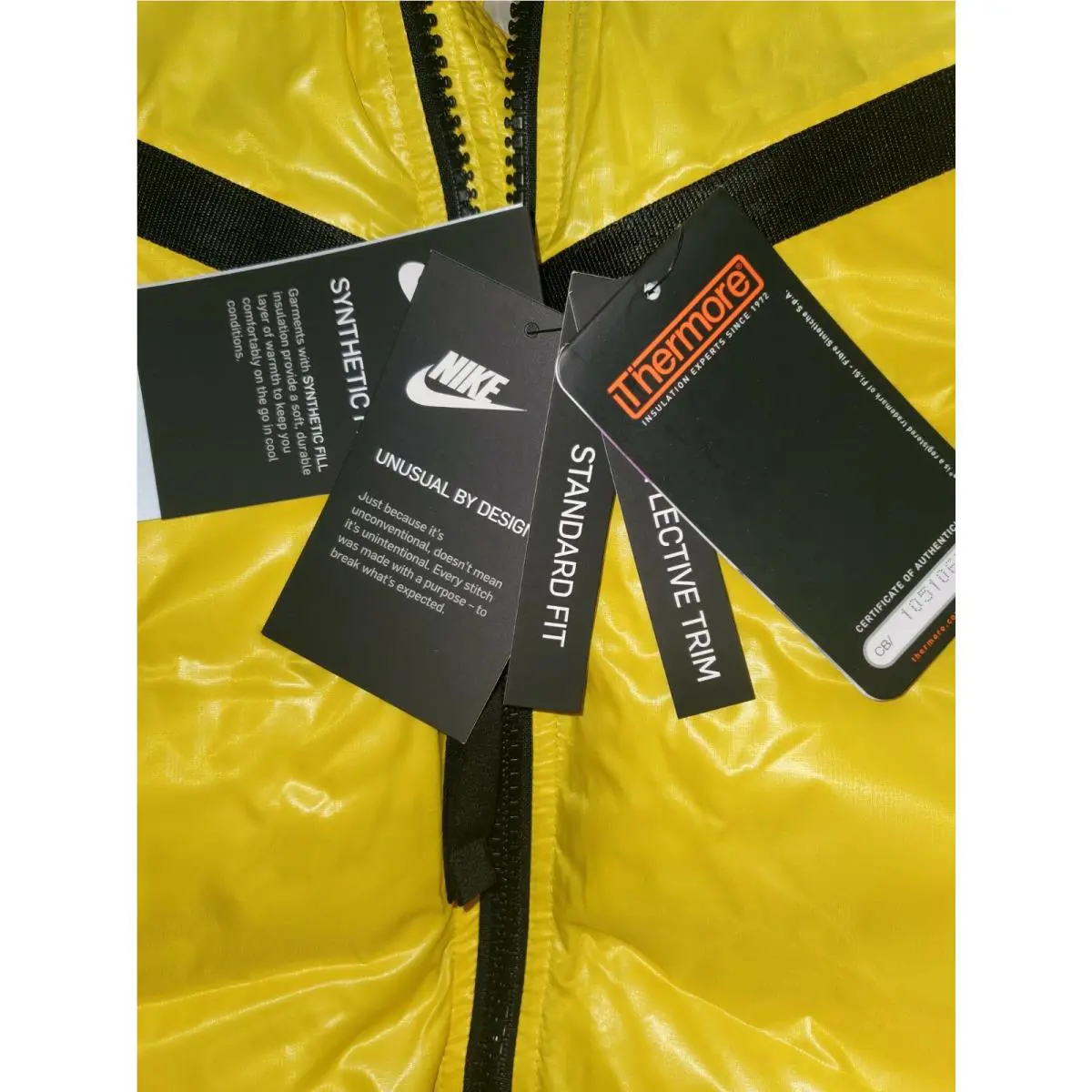 Nike clothing - Sportswear Synthetic-Fill Windrunner Repel - Sportswear Windrunner Repel - Yellow 3