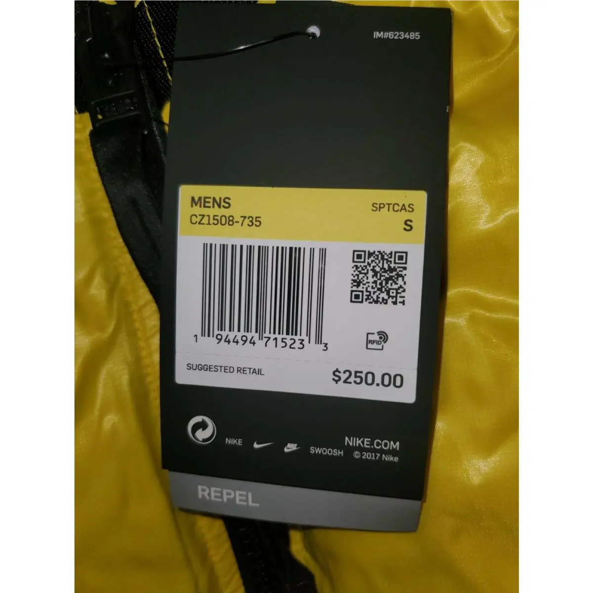 Nike clothing - Sportswear Synthetic-Fill Windrunner Repel - Sportswear Windrunner Repel - Yellow 4