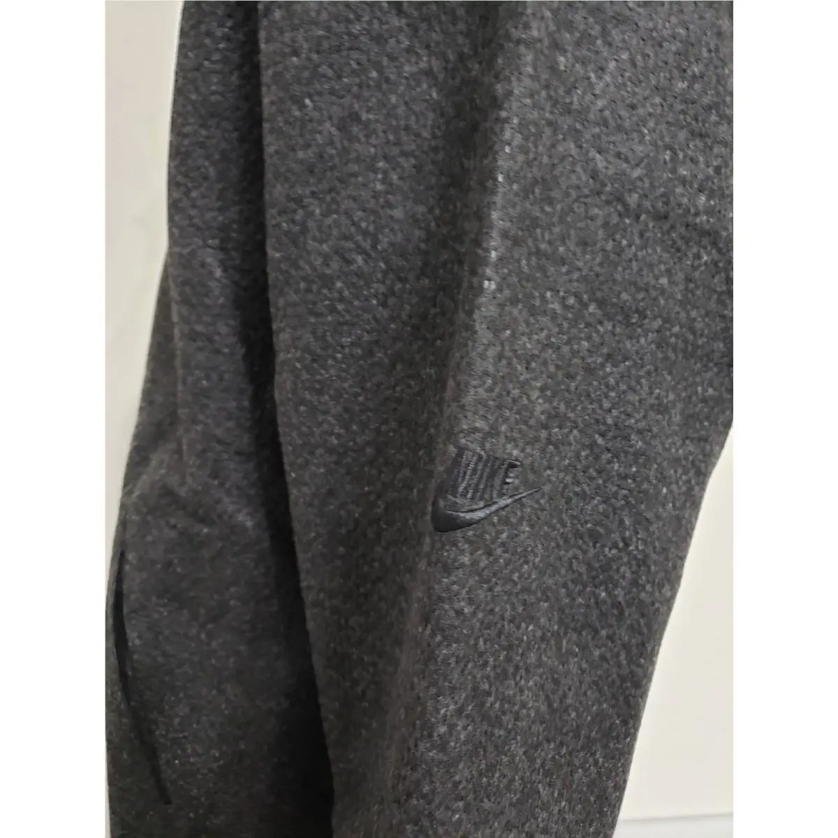 Nike clothing - Anthracite/Black (UPC: 196969124601) 2