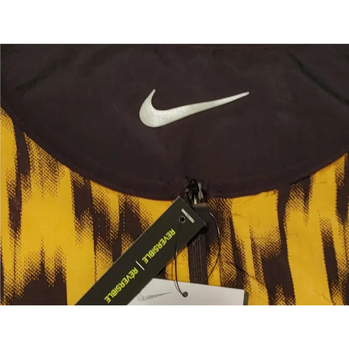 Nike clothing - Nike AeroLayer - AeroLayer - CU6058-010 - Black (UPC: 194277671138) 5