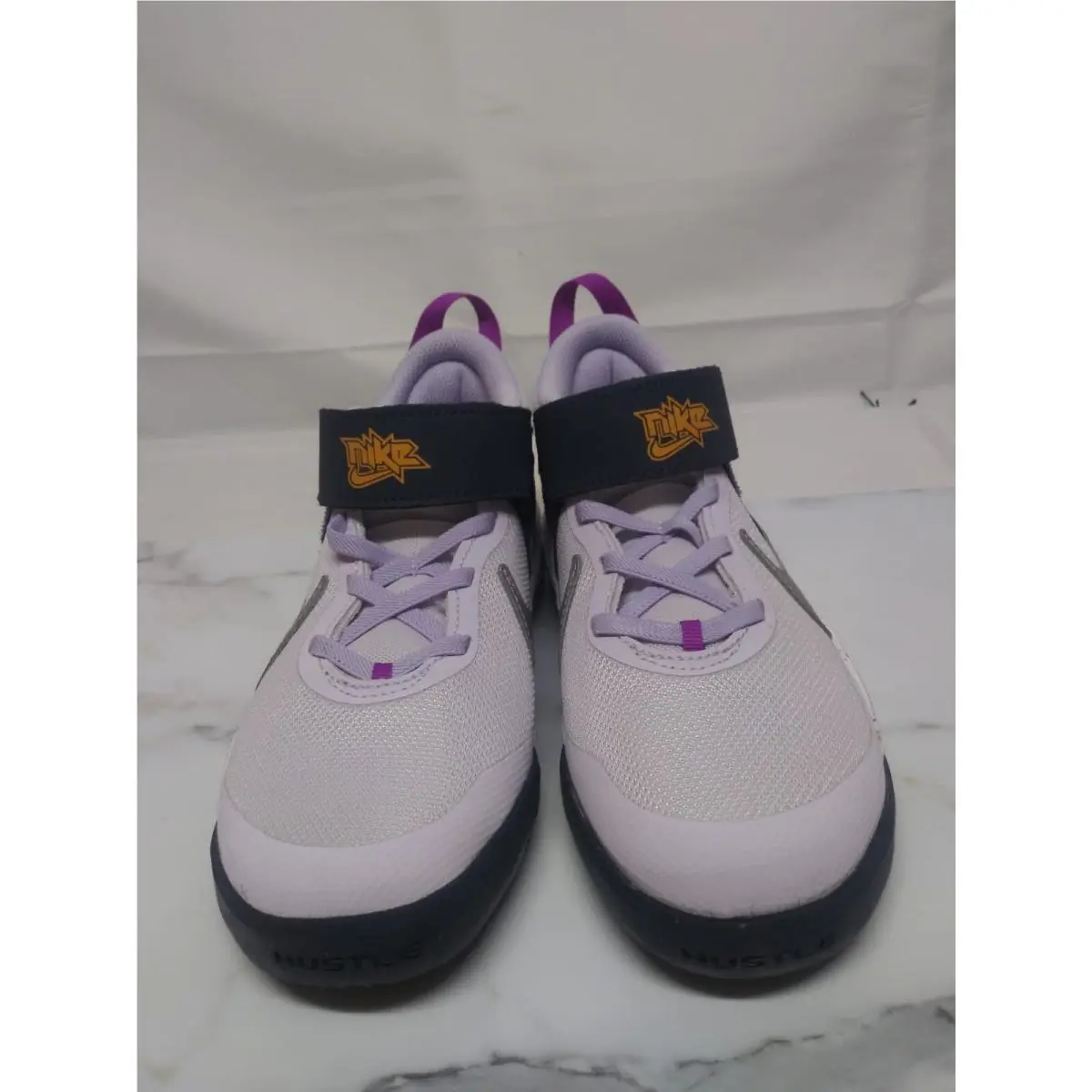 Nike shoes - Nike Team Hustle - Team Hustle - Black White Gold 0
