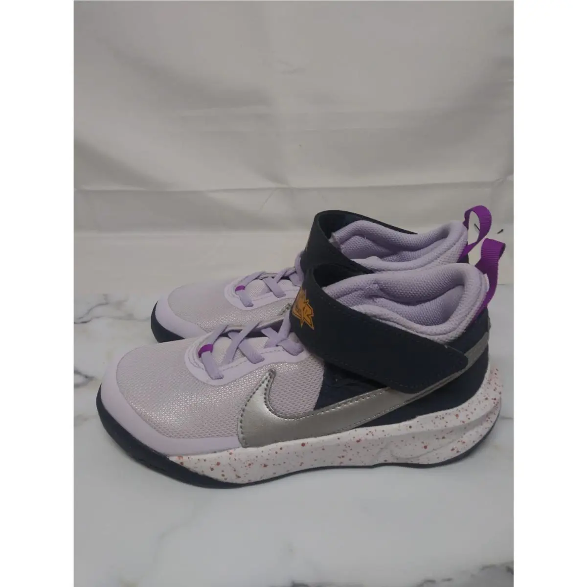 Nike shoes - Nike Team Hustle - Team Hustle - Black White Gold 2